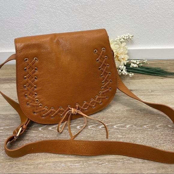 Violetta Saddle Crossbody Mustard Yellow Pebbled Leather Bag - Picture 5 of 16